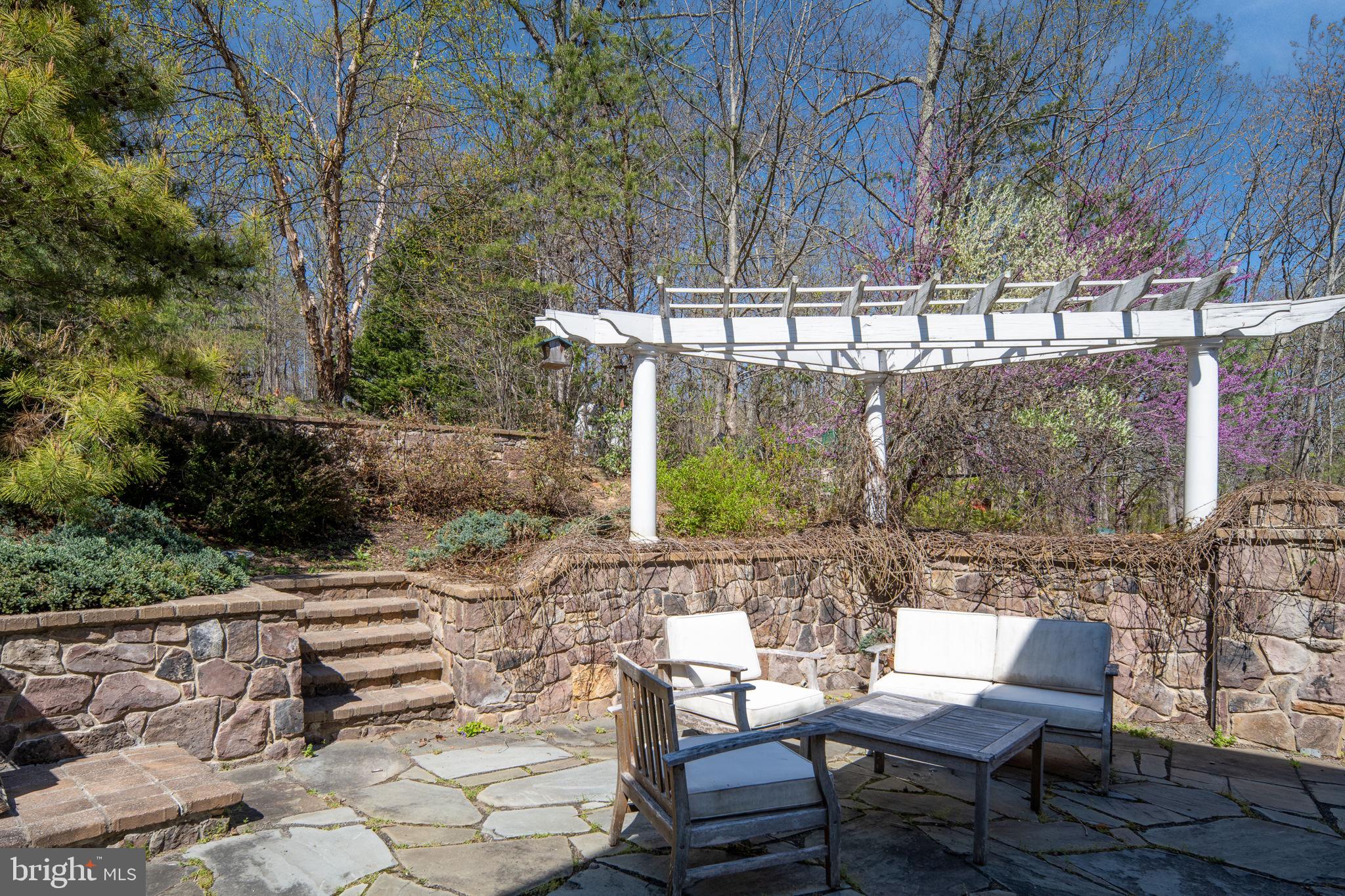 4752 GREENE LOVE LANE