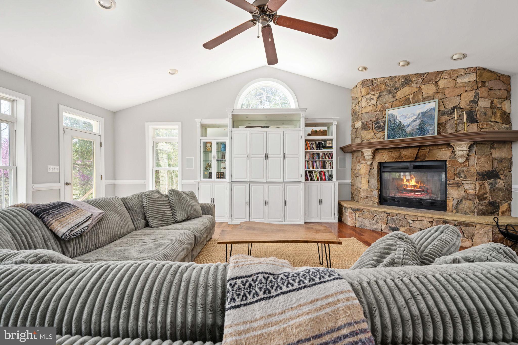 4752 GREENE LOVE LANE