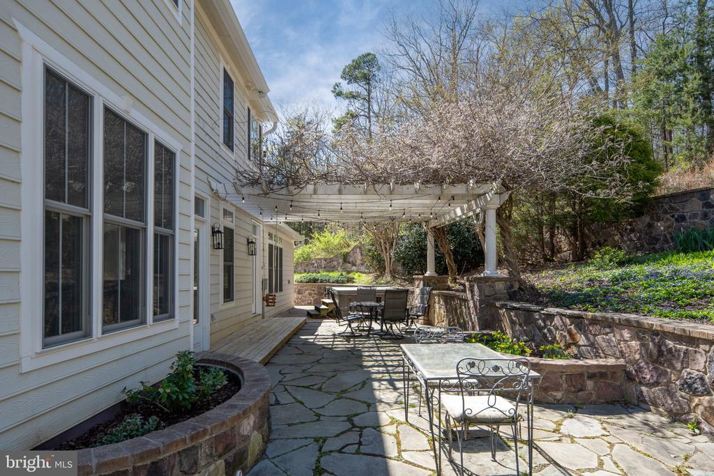 4752 GREENE LOVE LANE