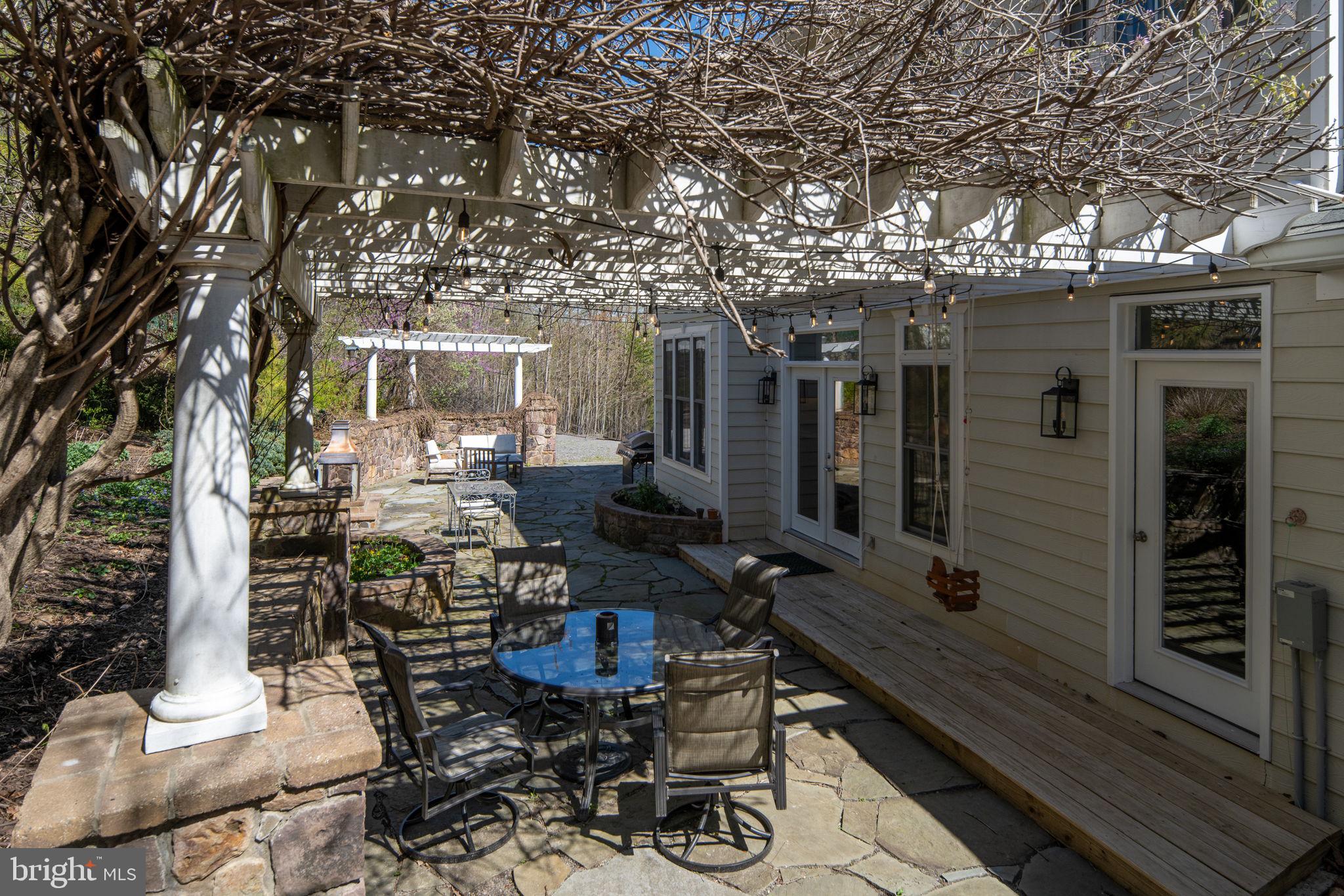 4752 GREENE LOVE LANE