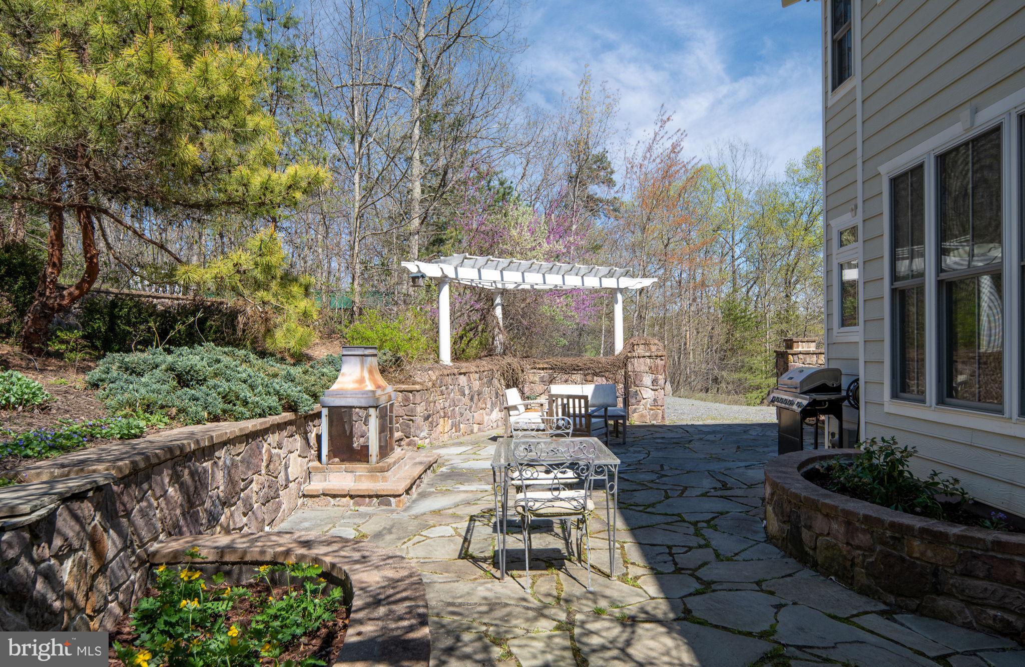 4752 GREENE LOVE LANE