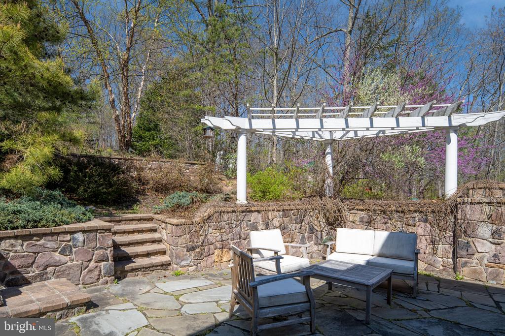 4752 GREENE LOVE LANE