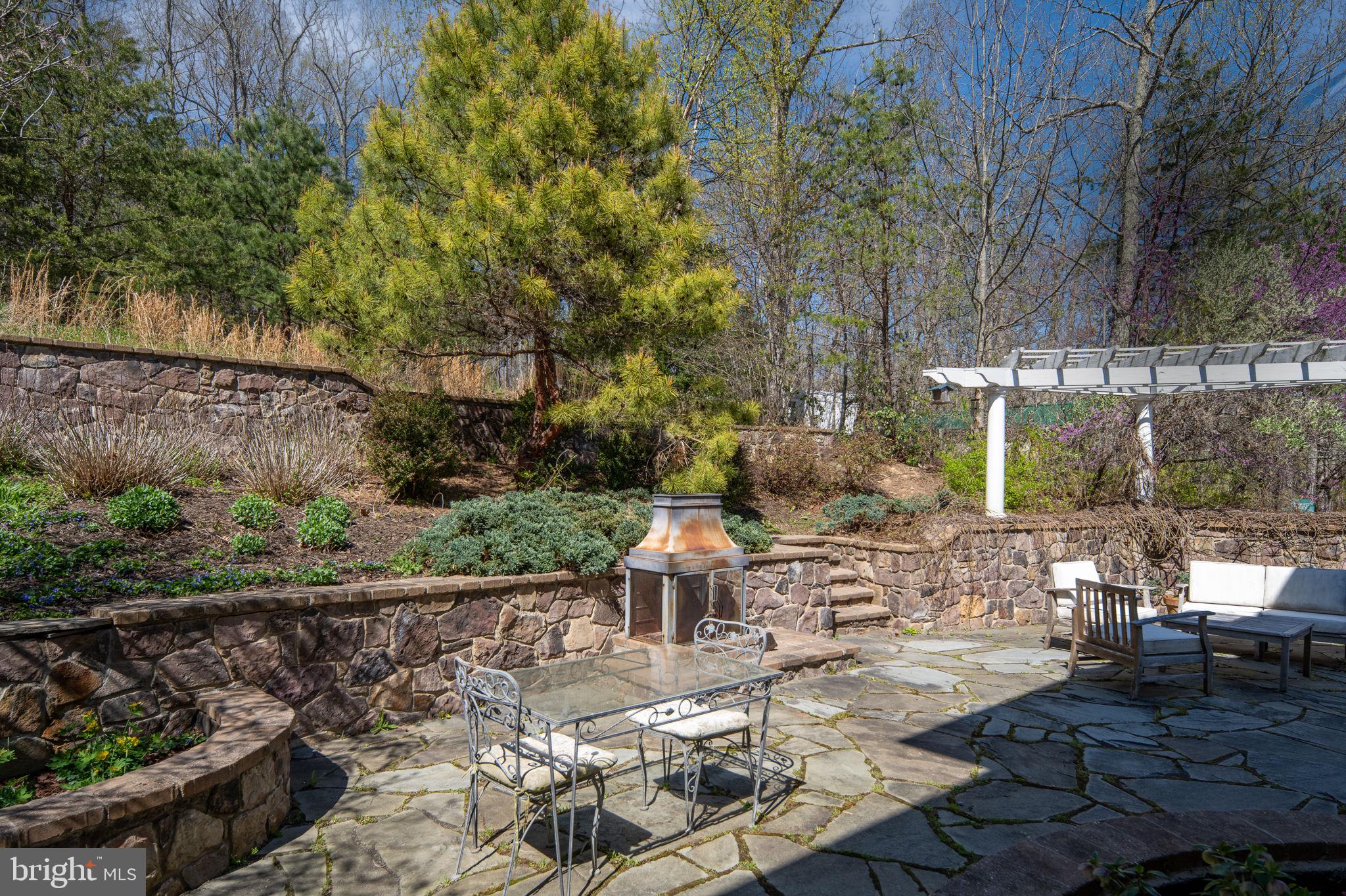 4752 GREENE LOVE LANE