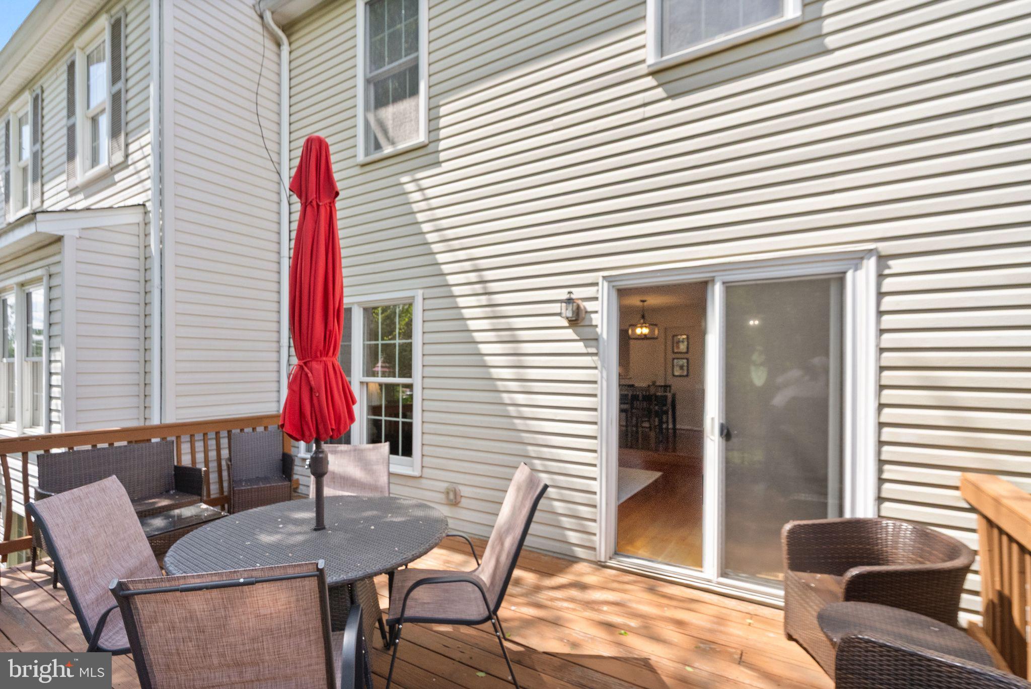 711 ACORN COURT