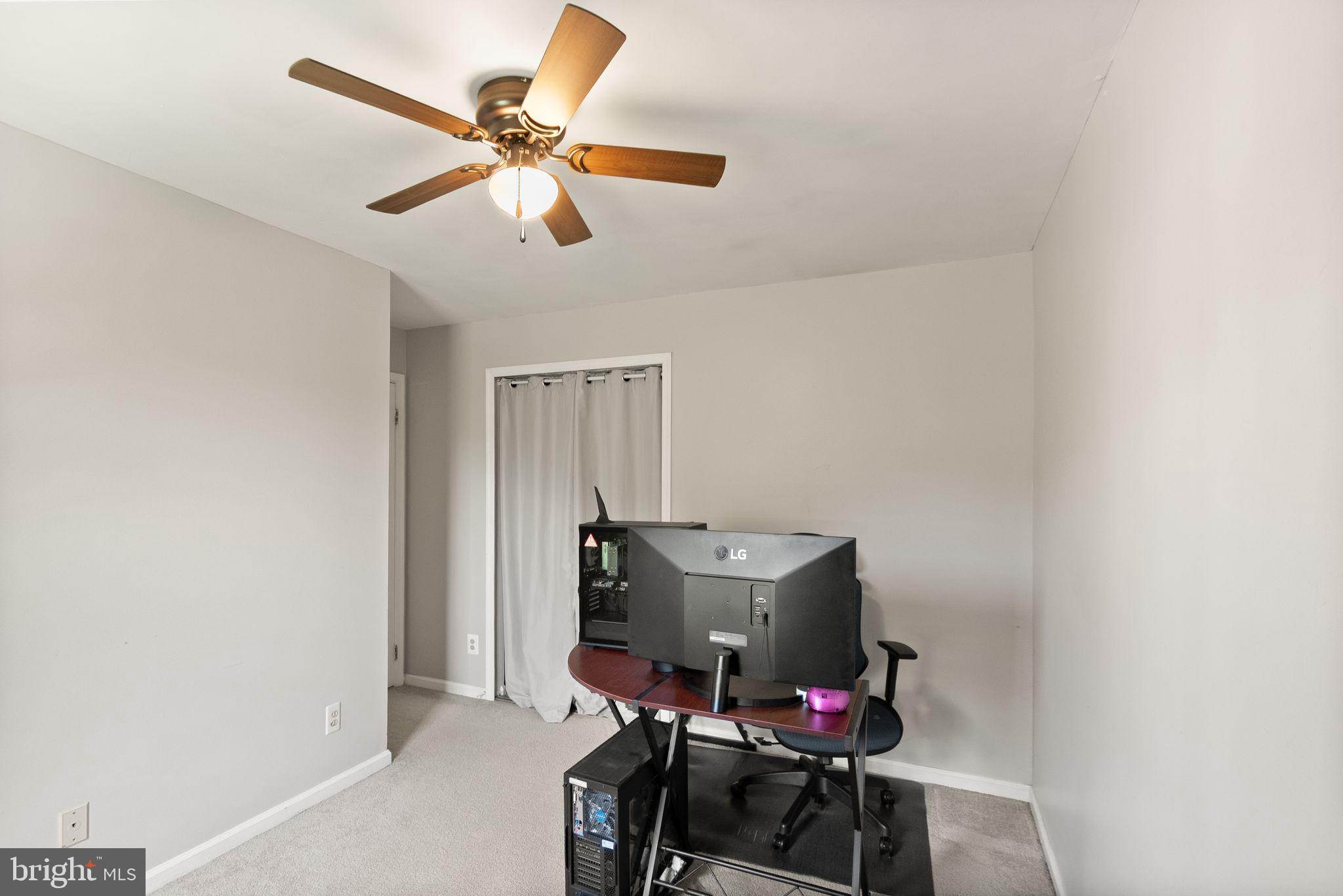 711 ACORN COURT