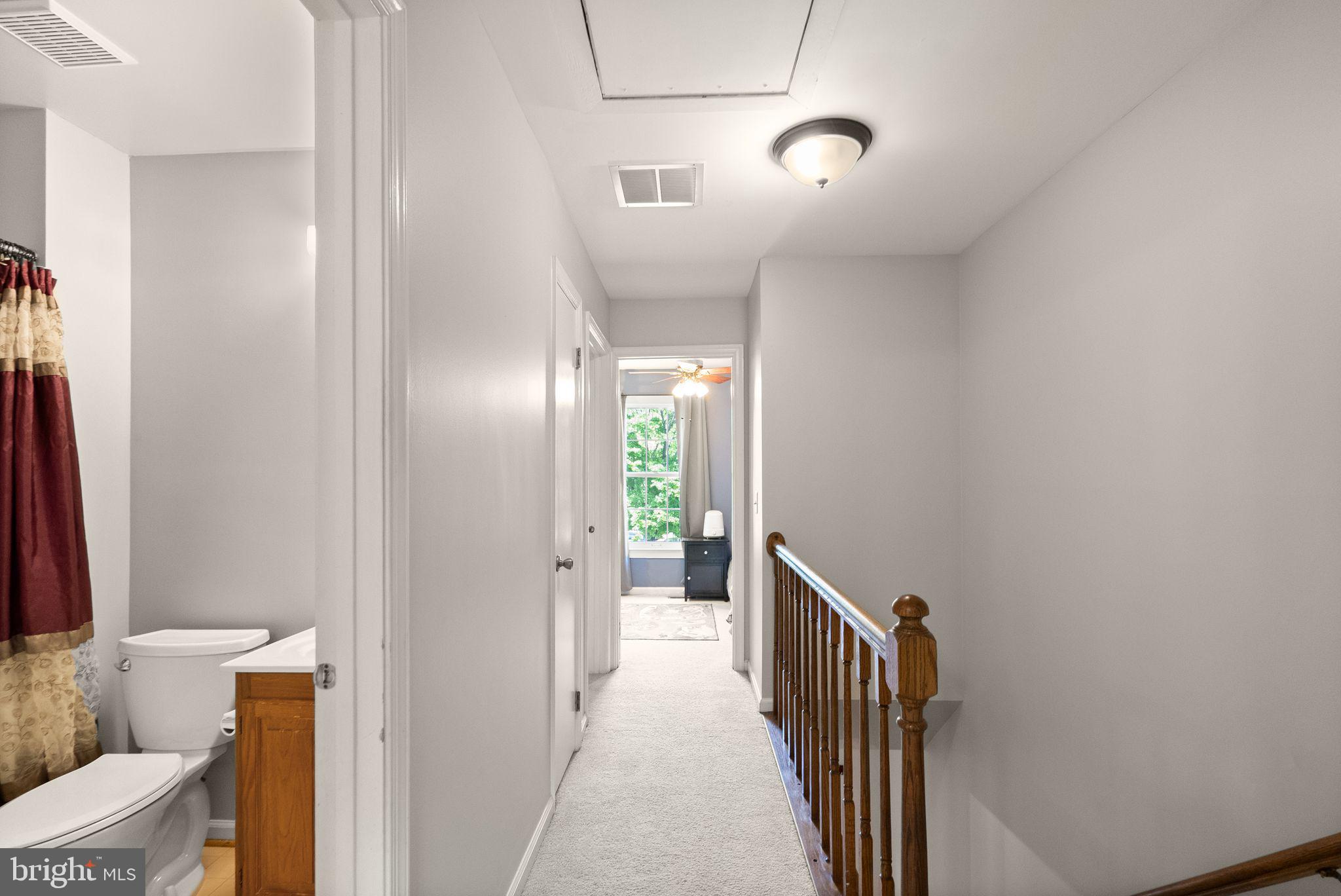 711 ACORN COURT