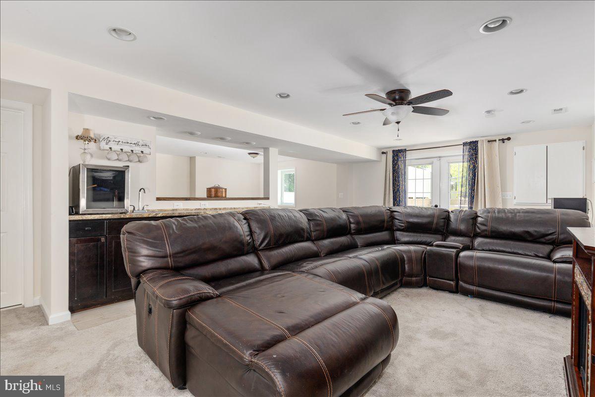 4293 CHARLESTON WAY