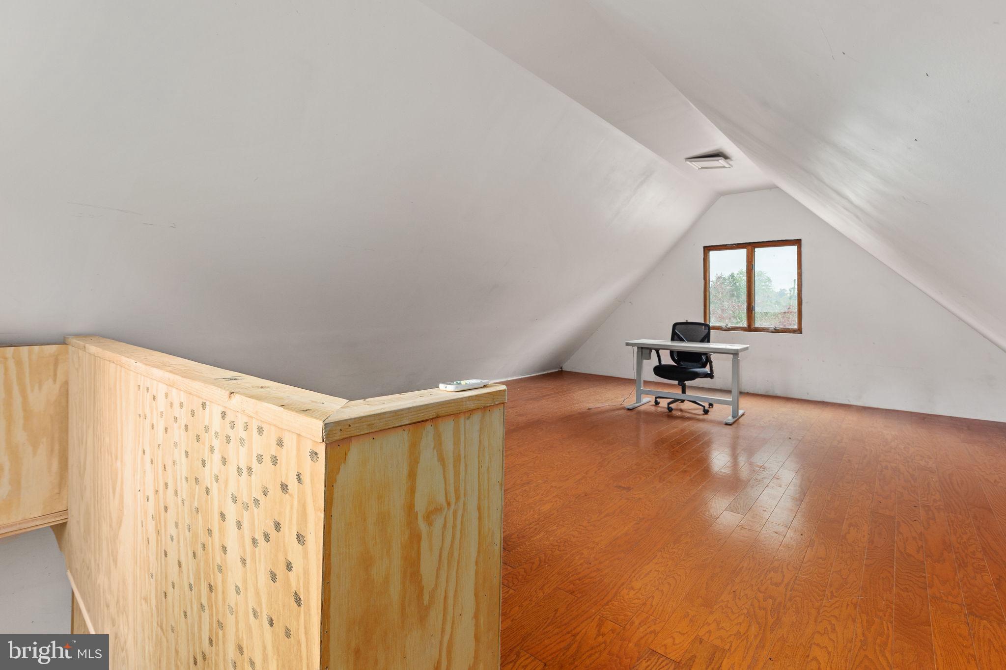 6119 BEACH ROAD