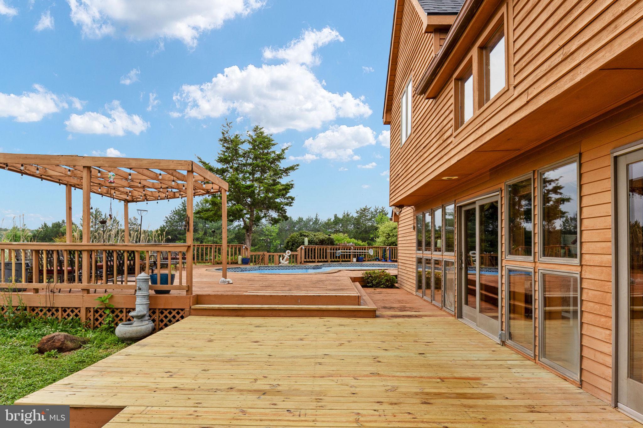 6119 BEACH ROAD