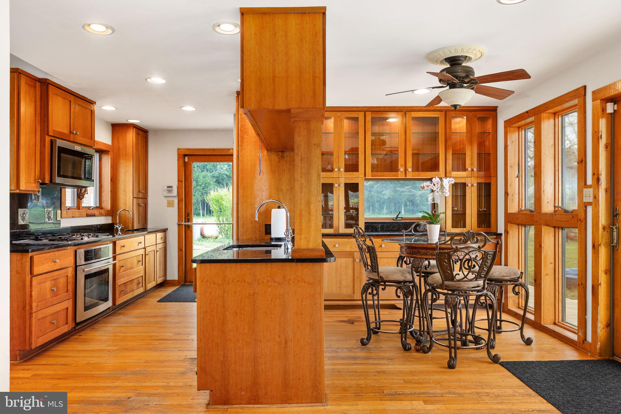 6119 BEACH ROAD