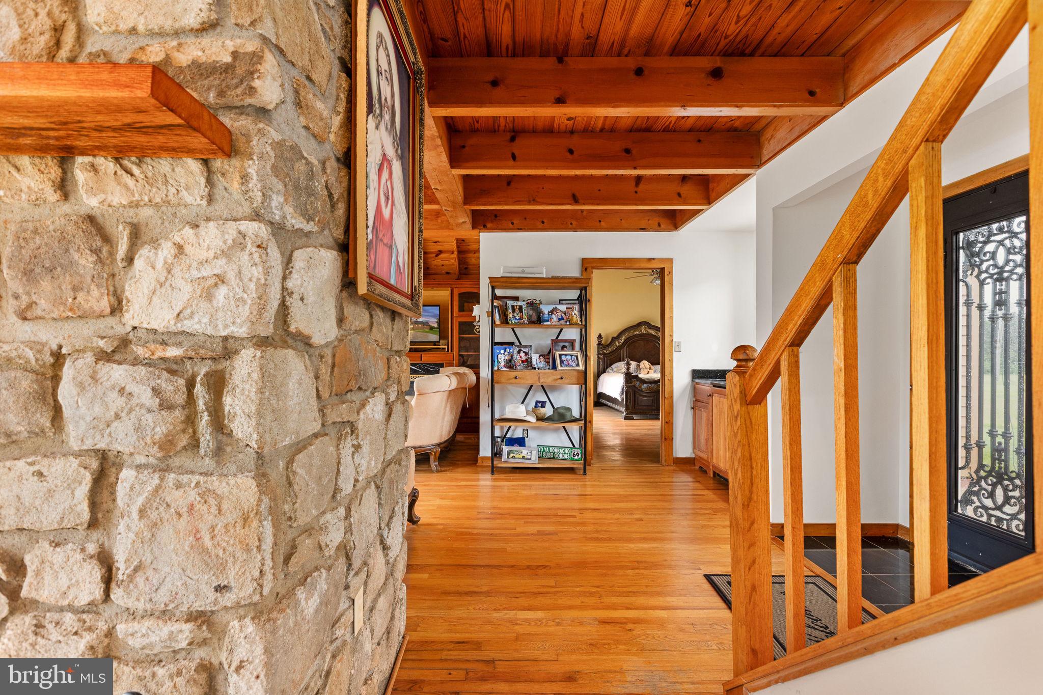 6119 BEACH ROAD