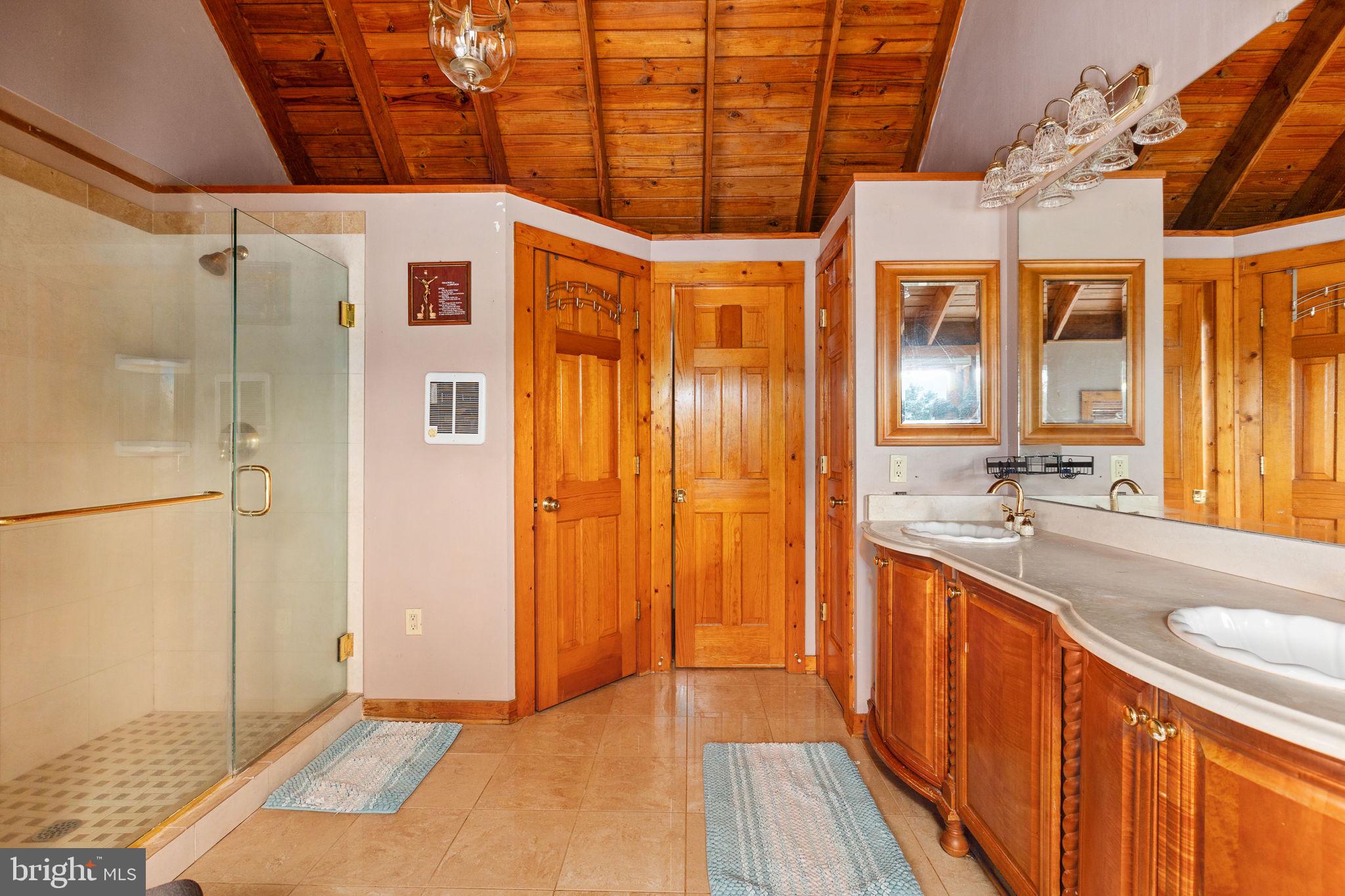 6119 BEACH ROAD