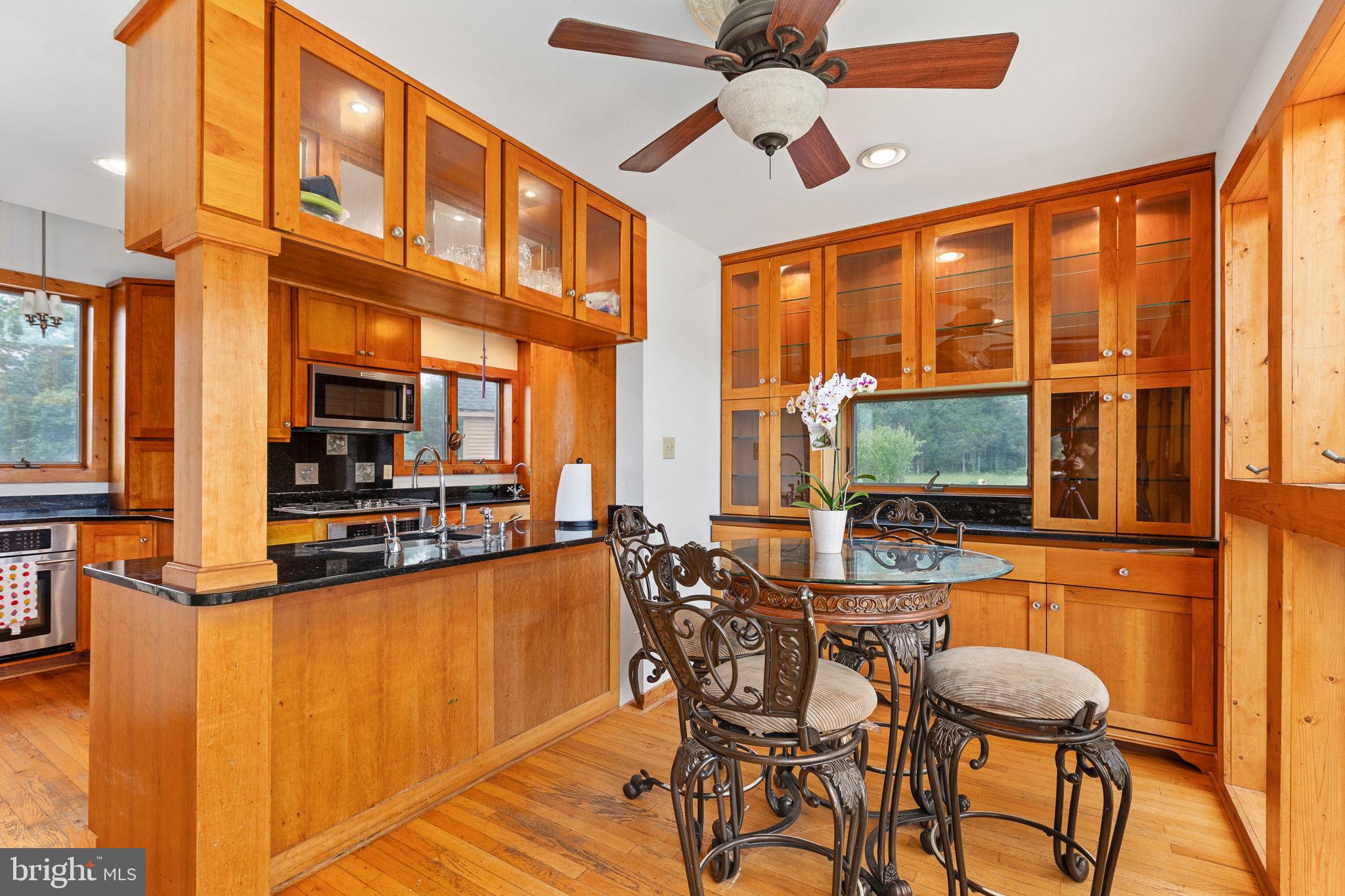 6119 BEACH ROAD