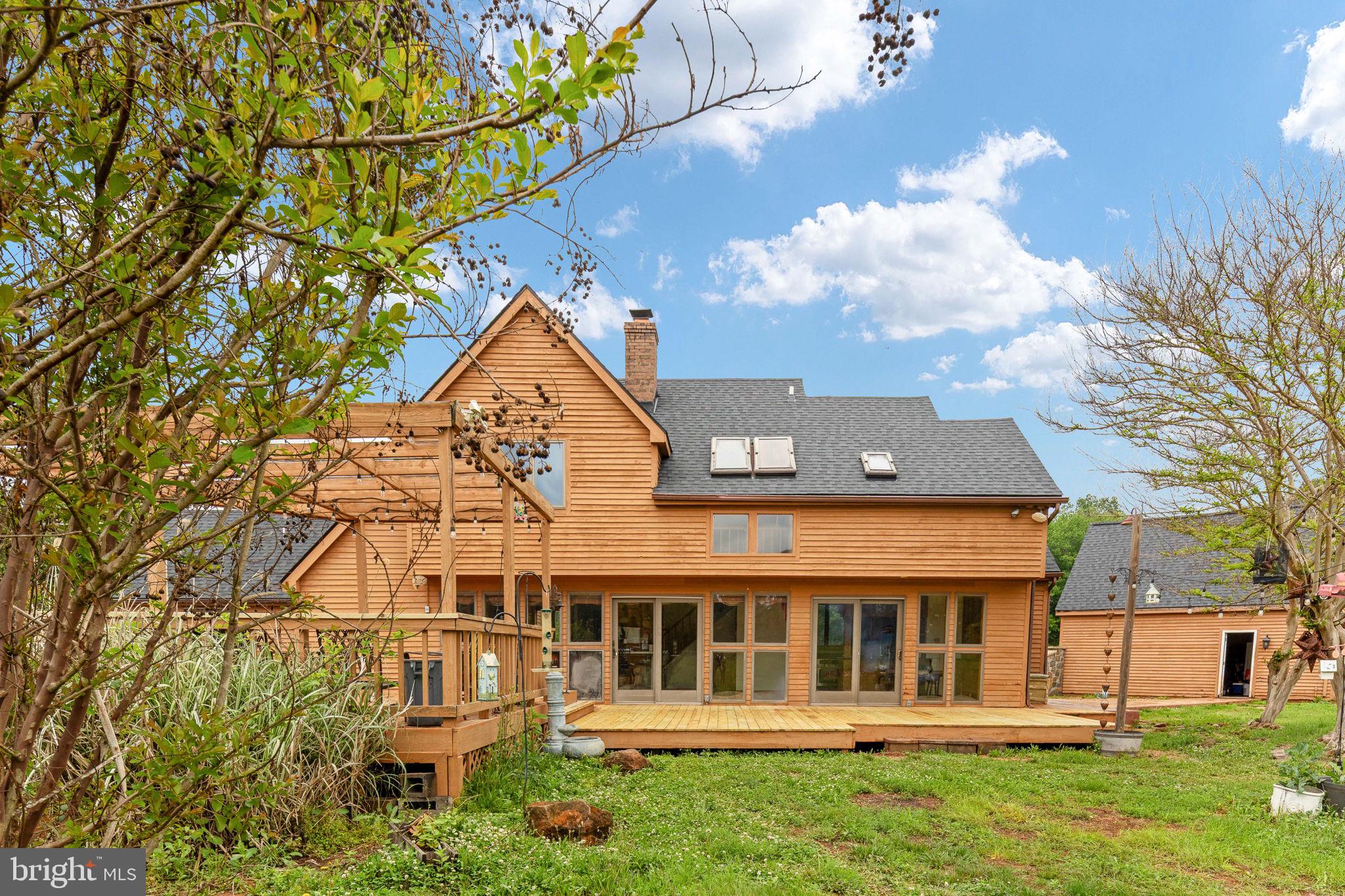6119 BEACH ROAD