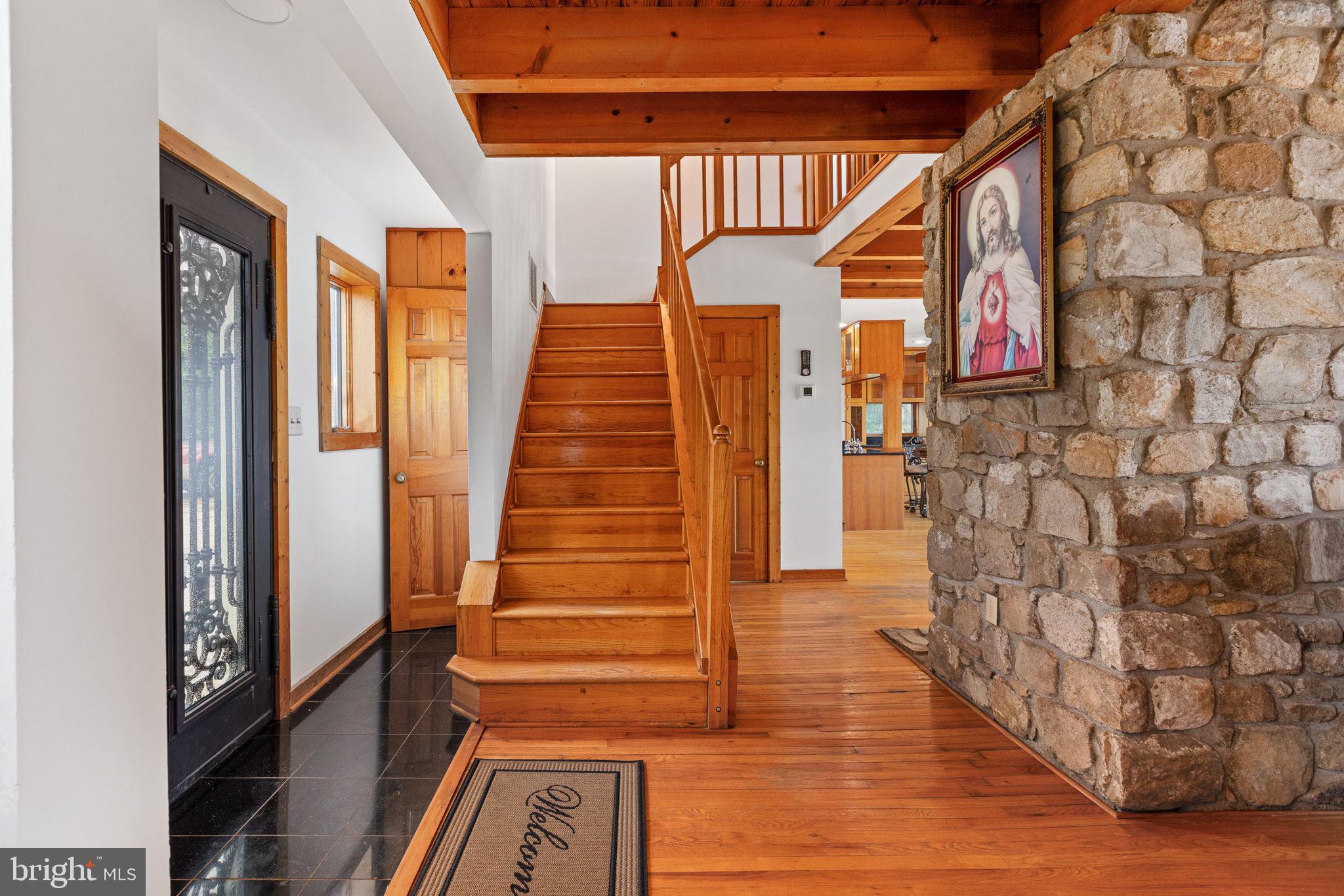 6119 BEACH ROAD
