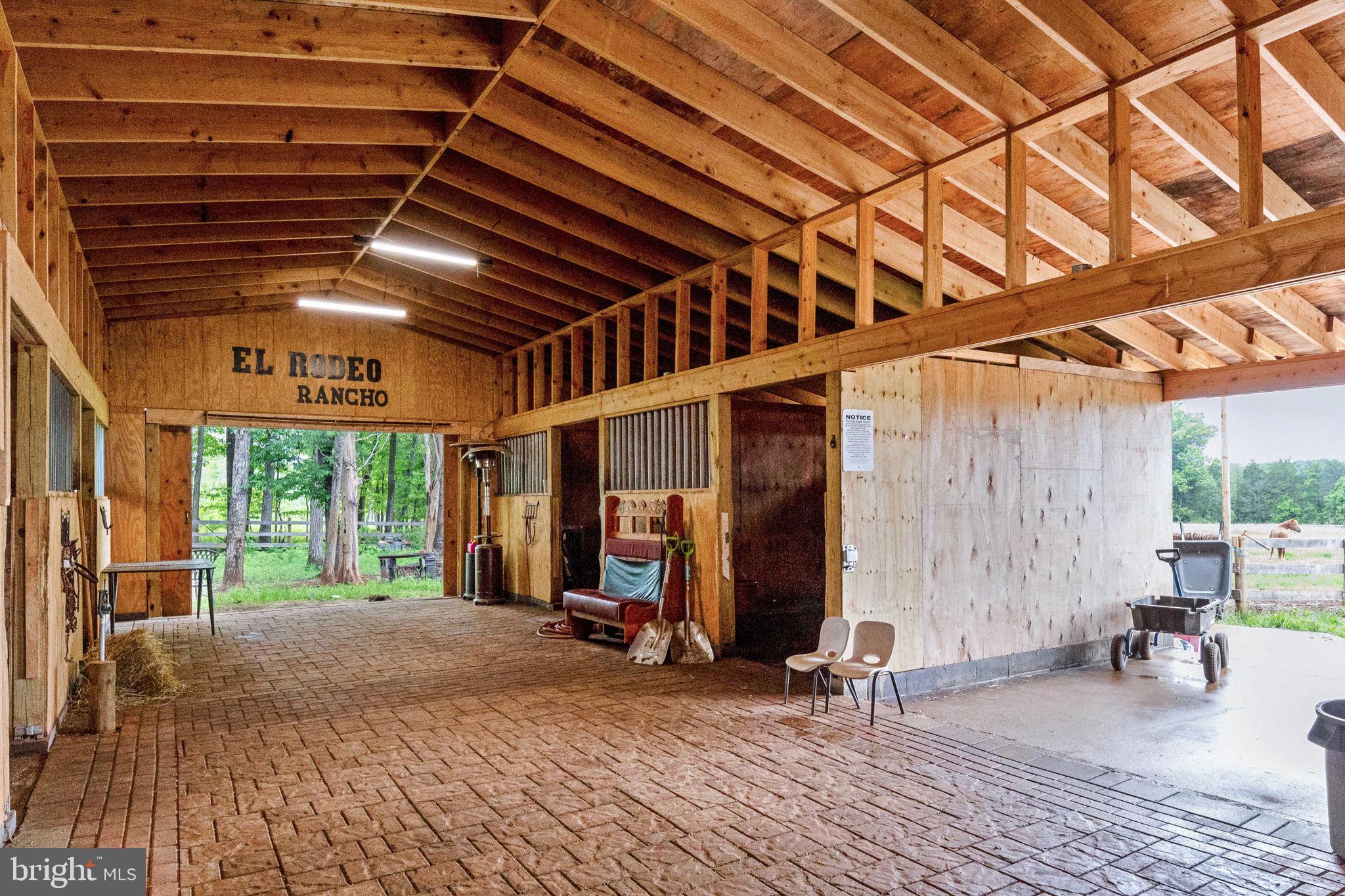 6119 BEACH ROAD