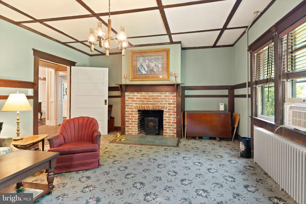5102 WESTON ROAD