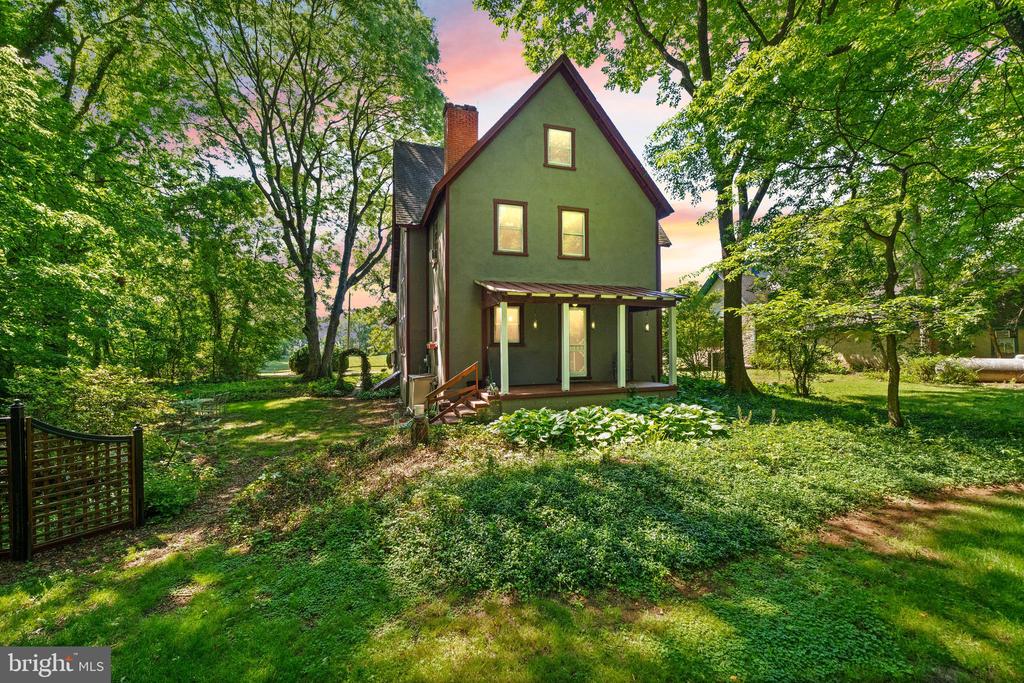 5102 WESTON ROAD