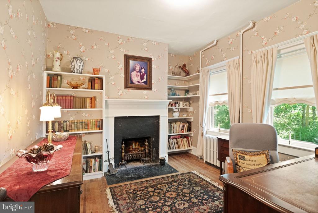 5102 WESTON ROAD