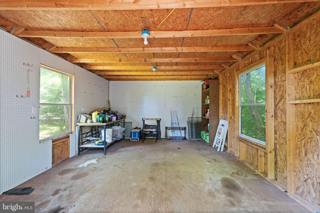 5102 WESTON ROAD