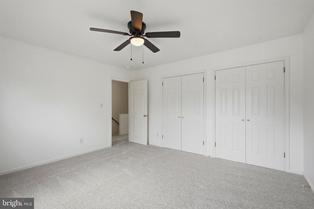 440 RIDGE COURT