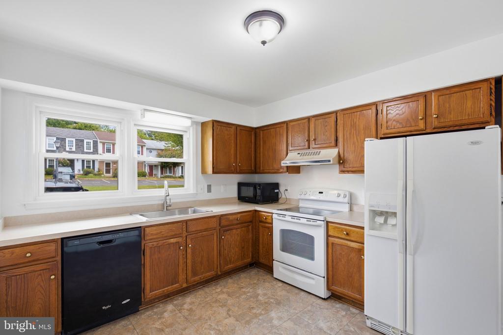 440 RIDGE COURT