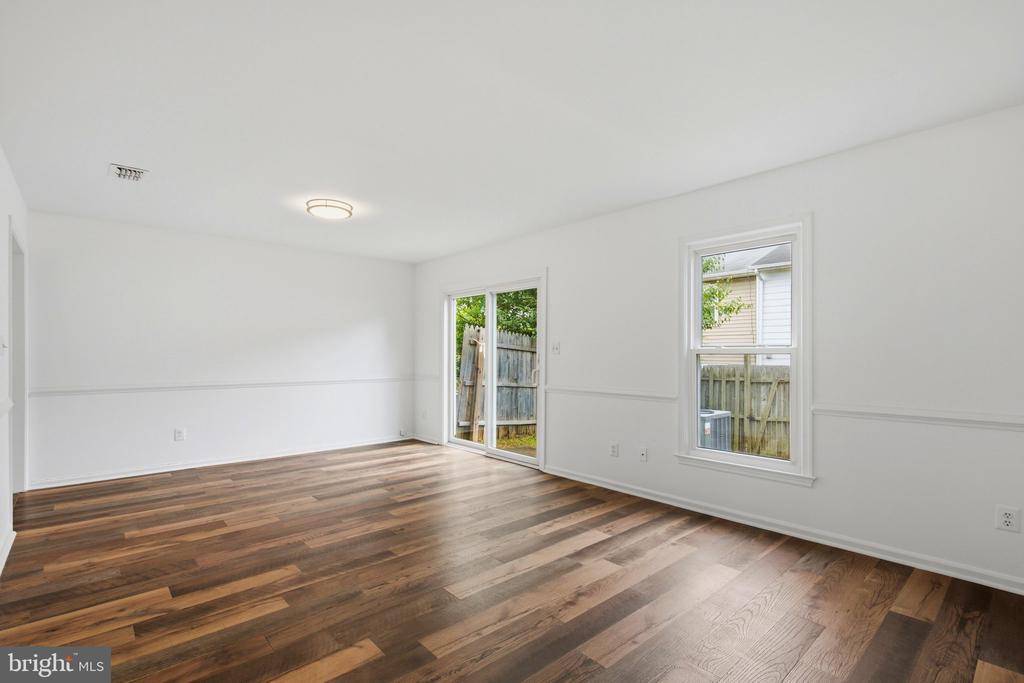 440 RIDGE COURT