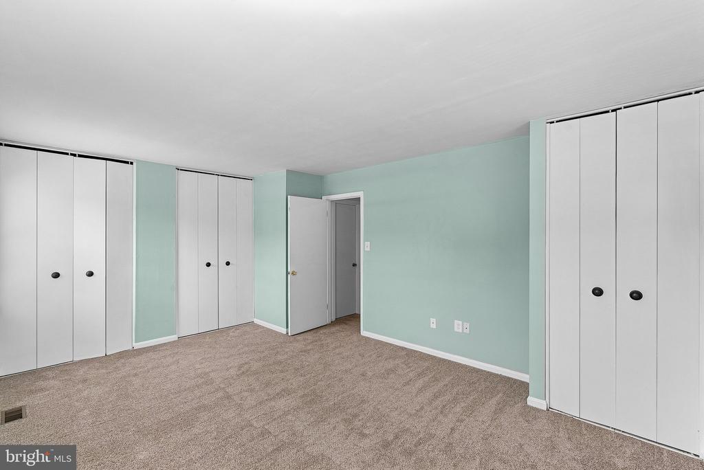 8566 PELLAM COURT