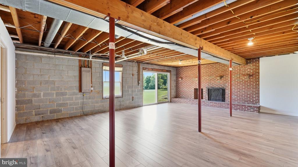 6425 CULVER DRIVE