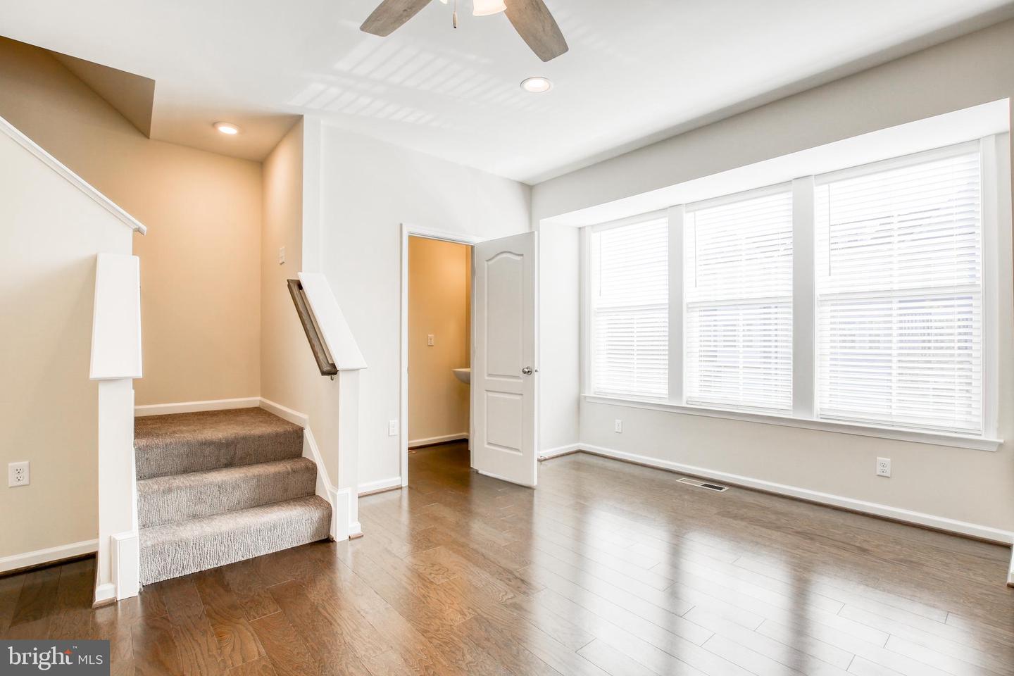 106 ALDERMAN WAY