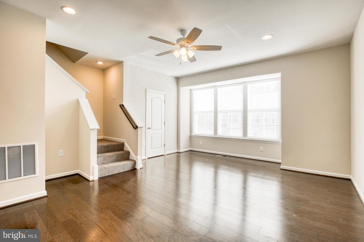 106 ALDERMAN WAY