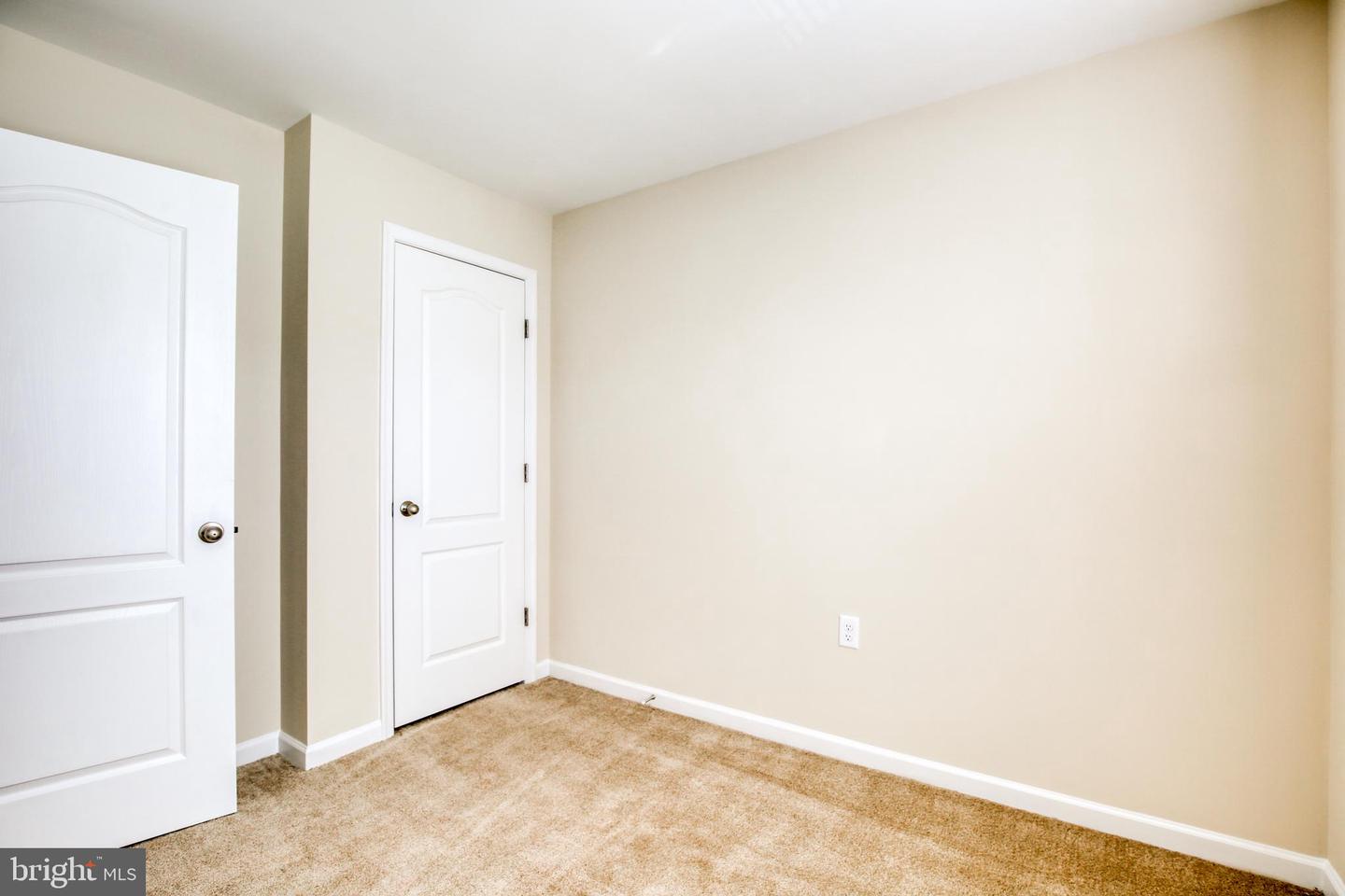 106 ALDERMAN WAY