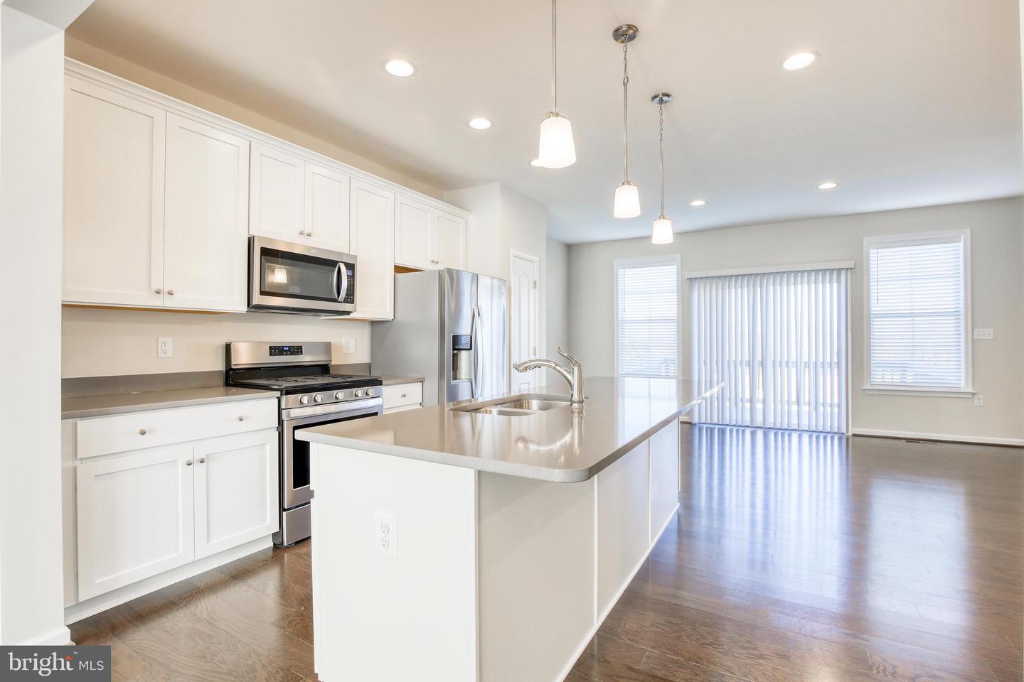 106 ALDERMAN WAY