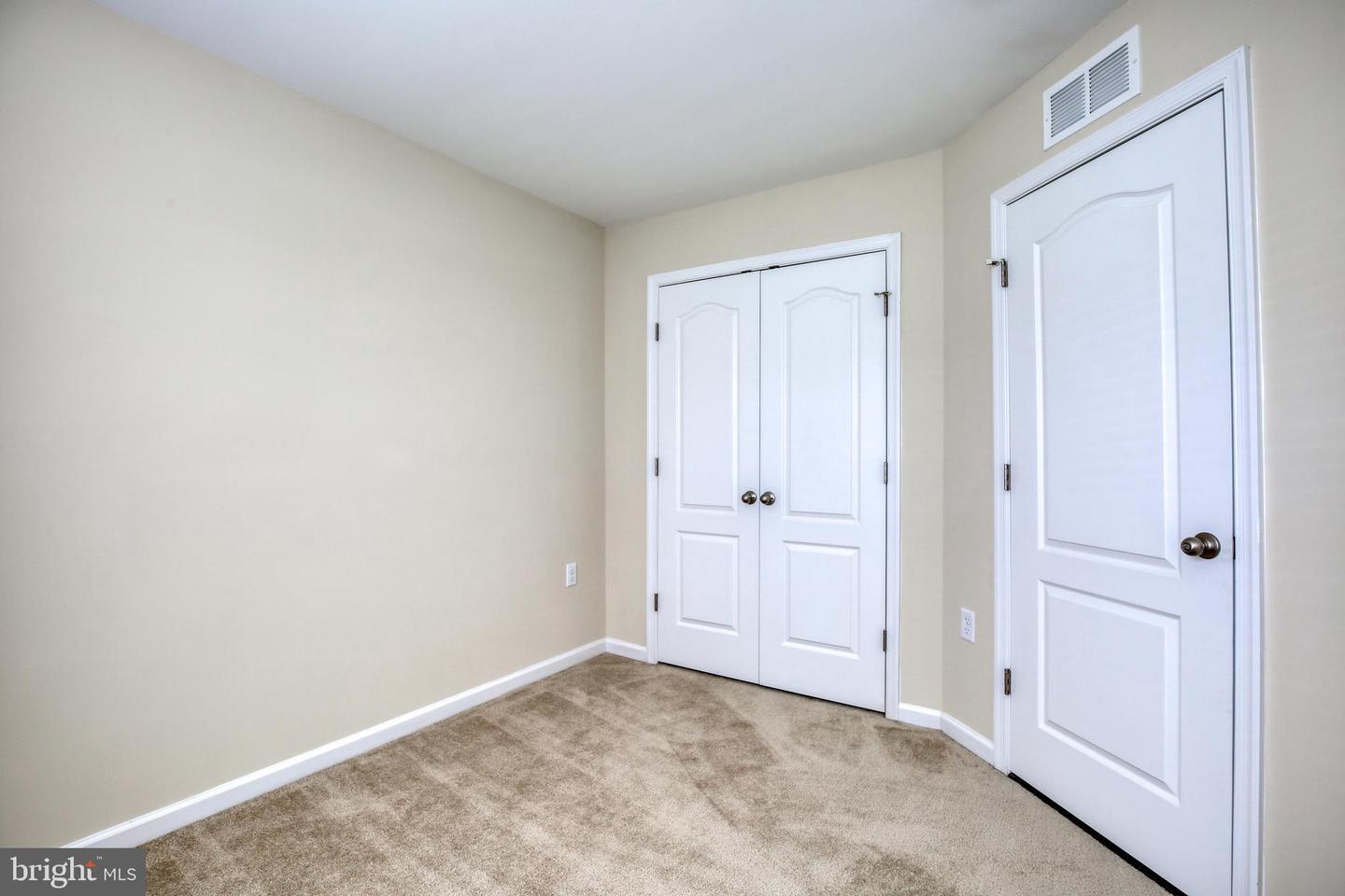 106 ALDERMAN WAY