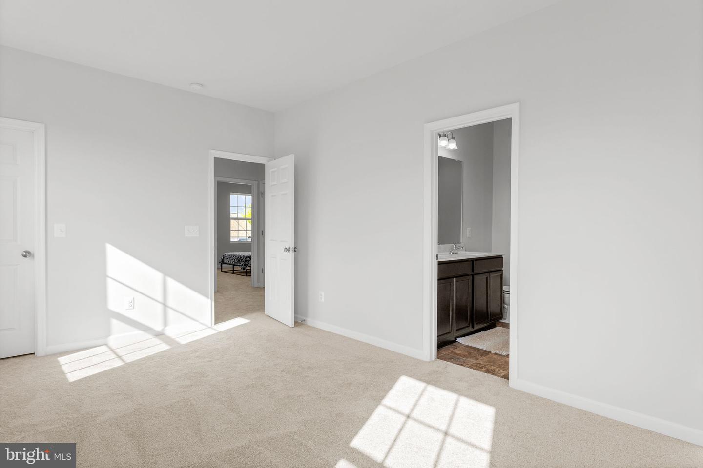 131 JEWEL BOX