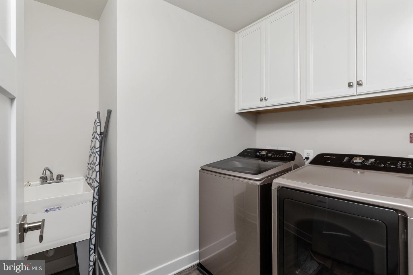105 INTERLACE WAY