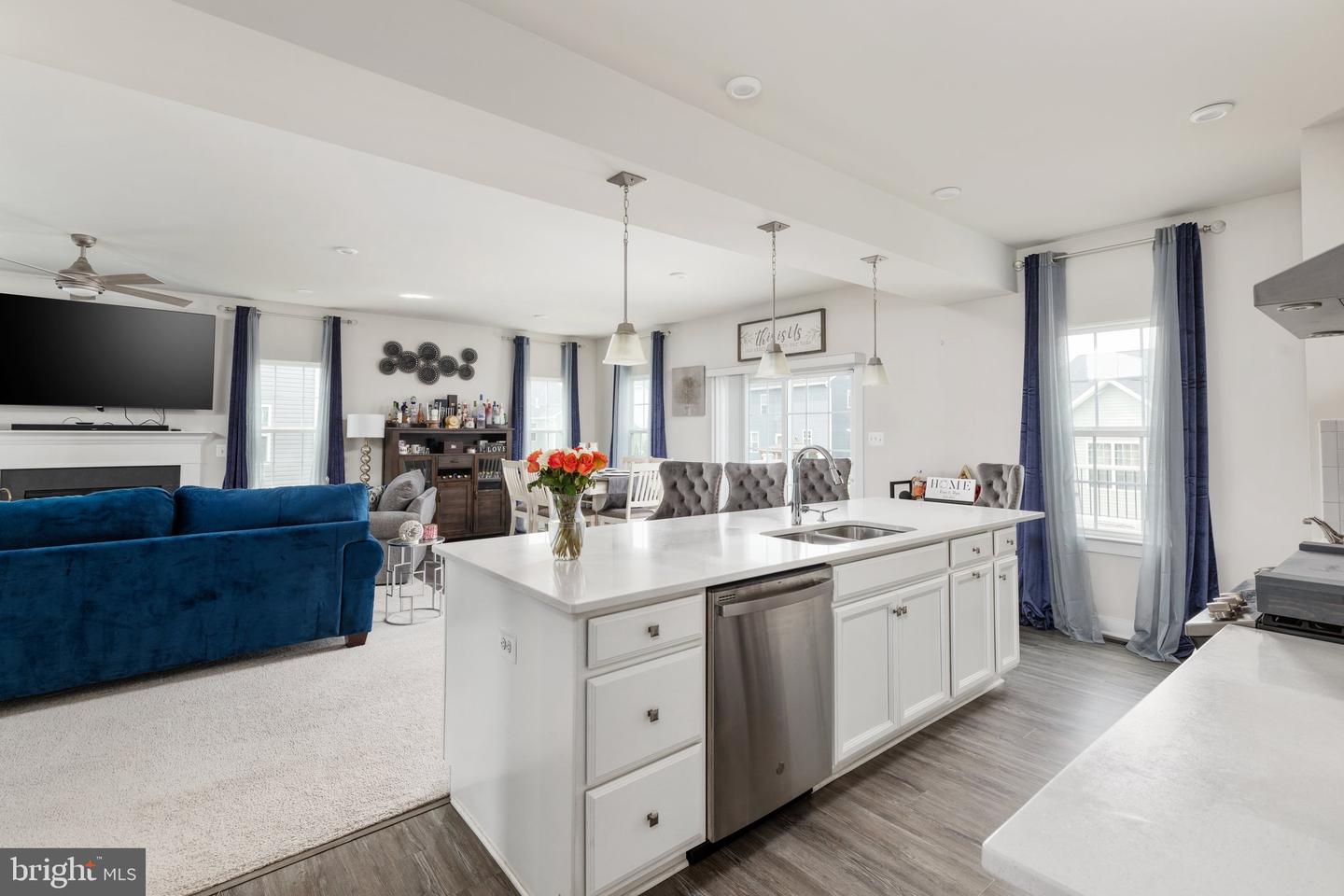 105 INTERLACE WAY