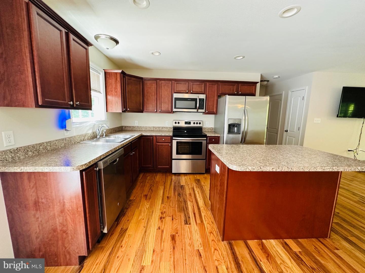 101 BRIER RABBIT COURT