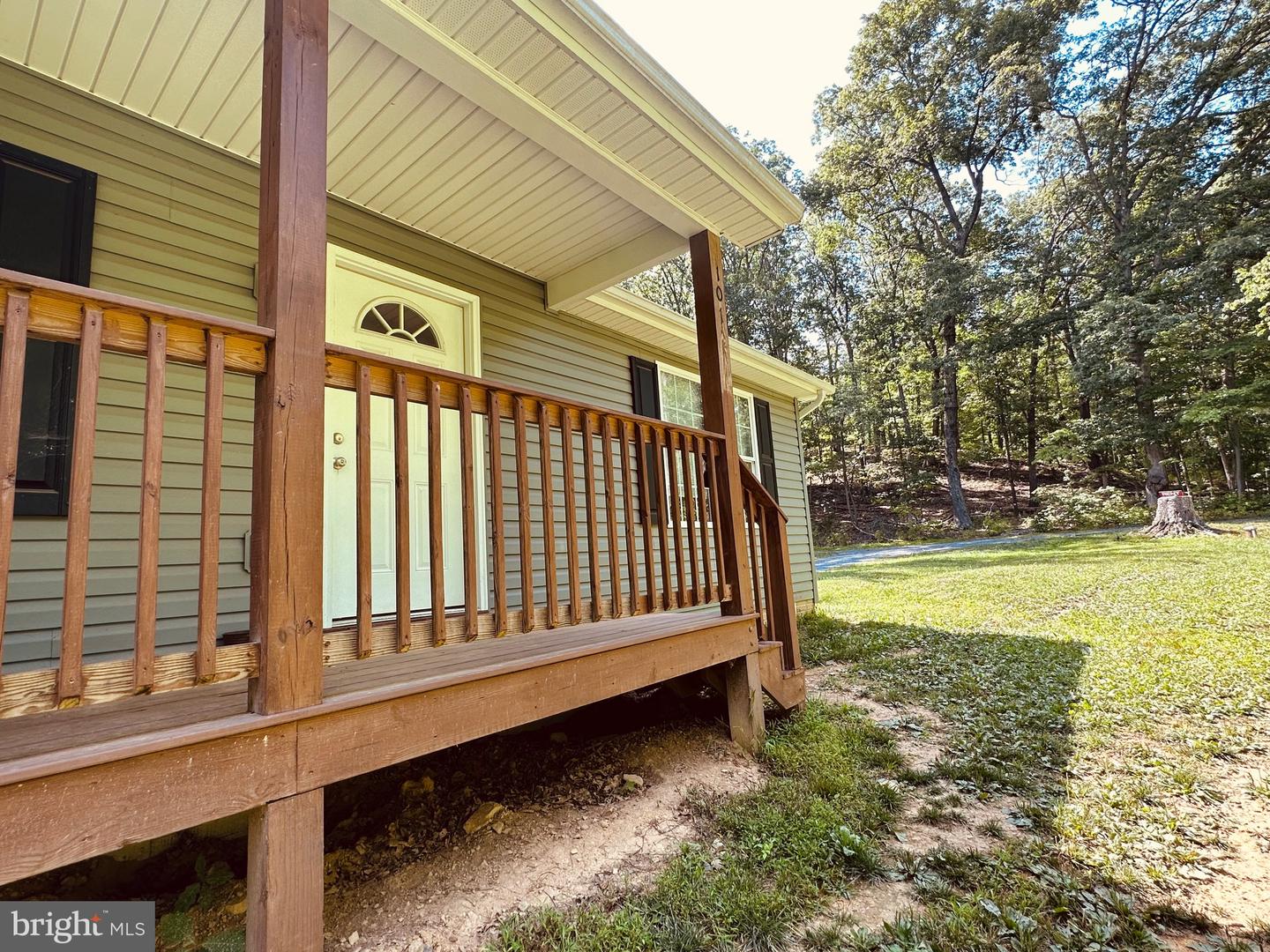 101 BRIER RABBIT COURT