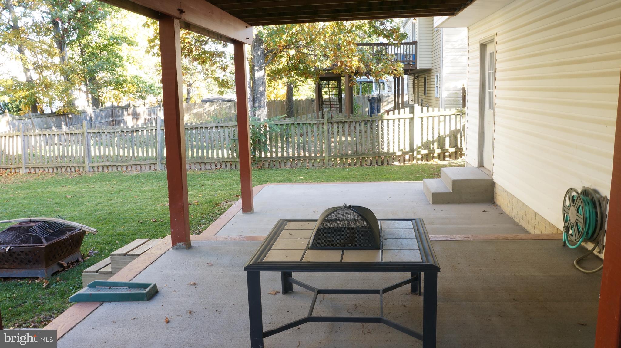 345 Montgomery CIRCLE