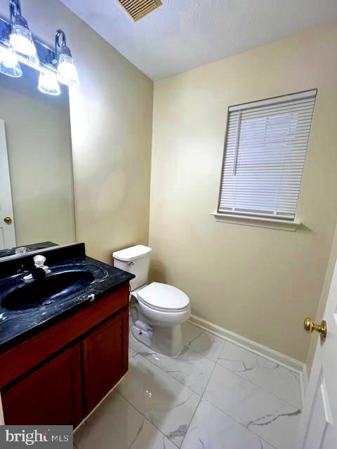 121 Seabreeze LANE