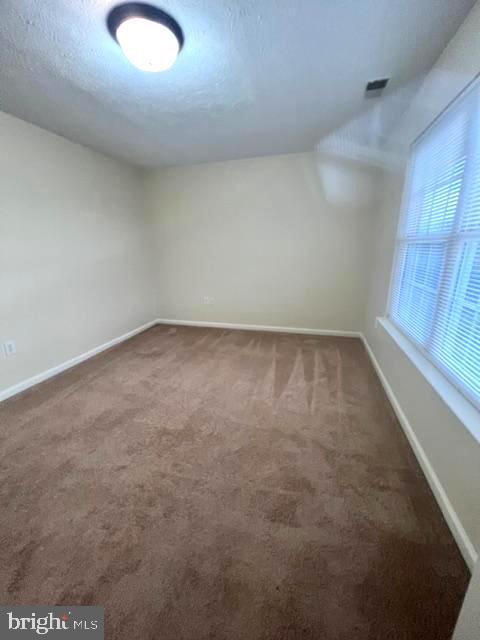 121 Seabreeze LANE