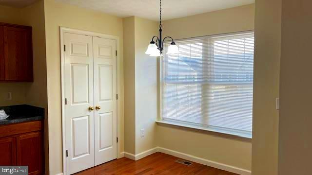 121 Seabreeze LANE