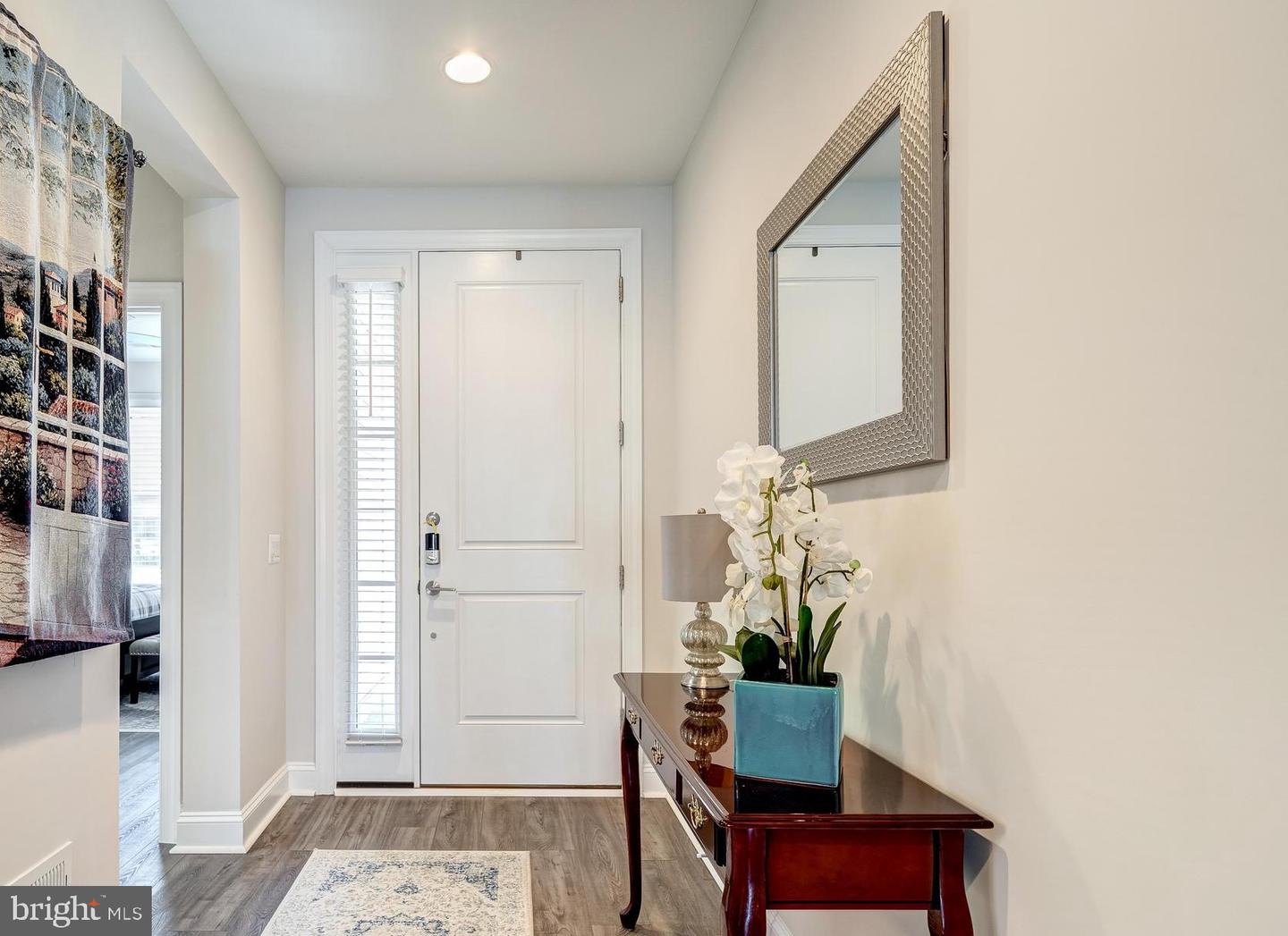 148 Milkweed Dr