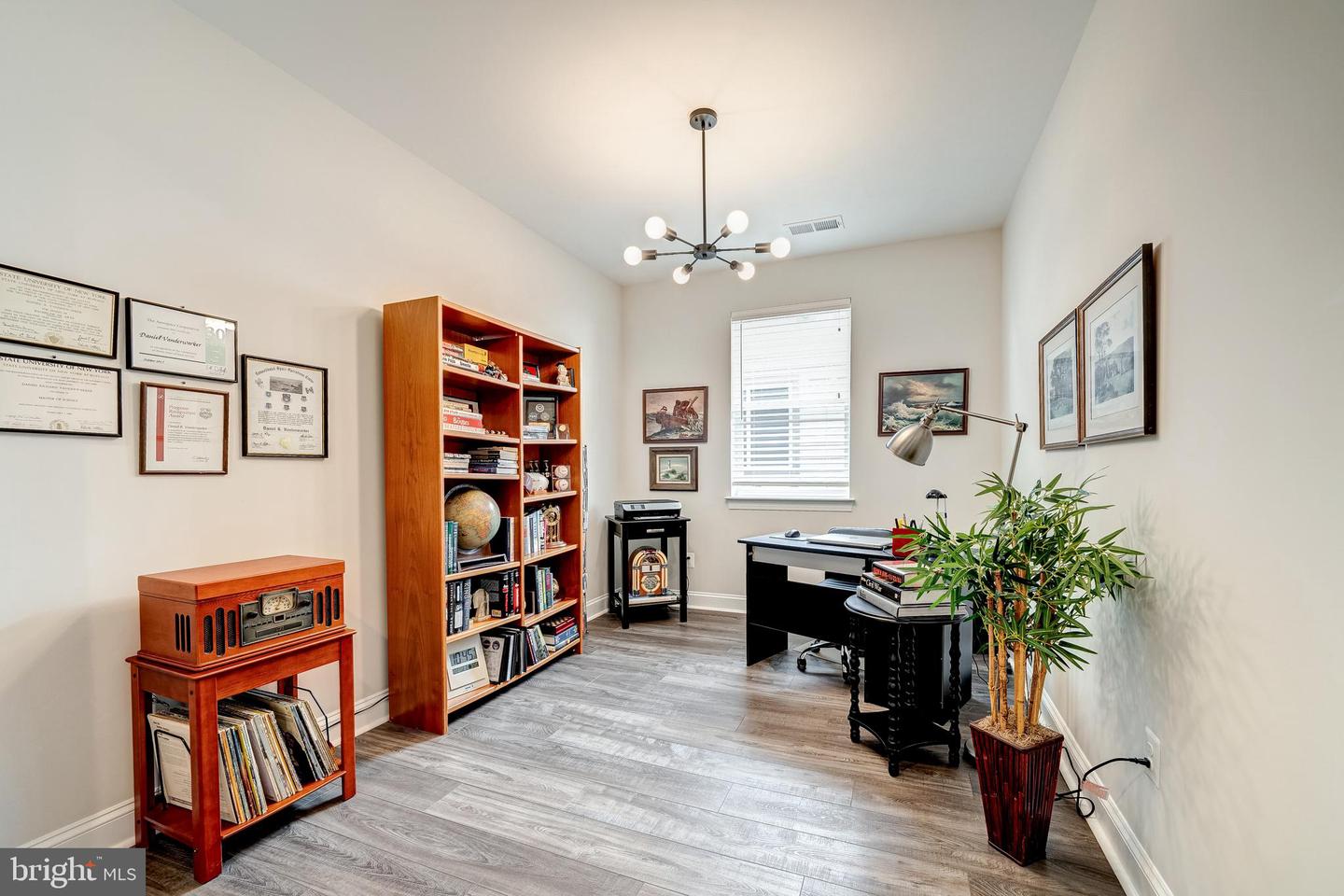 148 Milkweed Dr