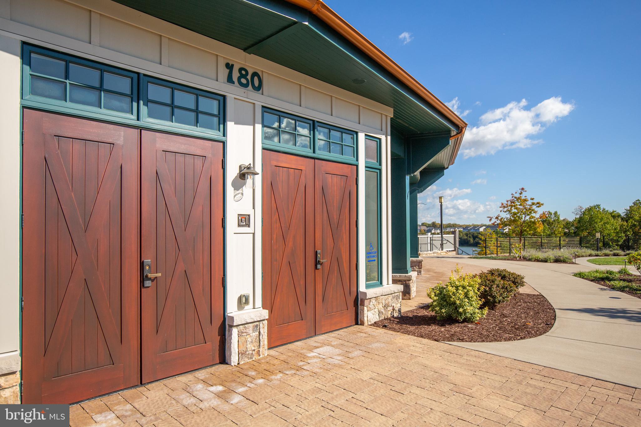 115 Viceroy Way