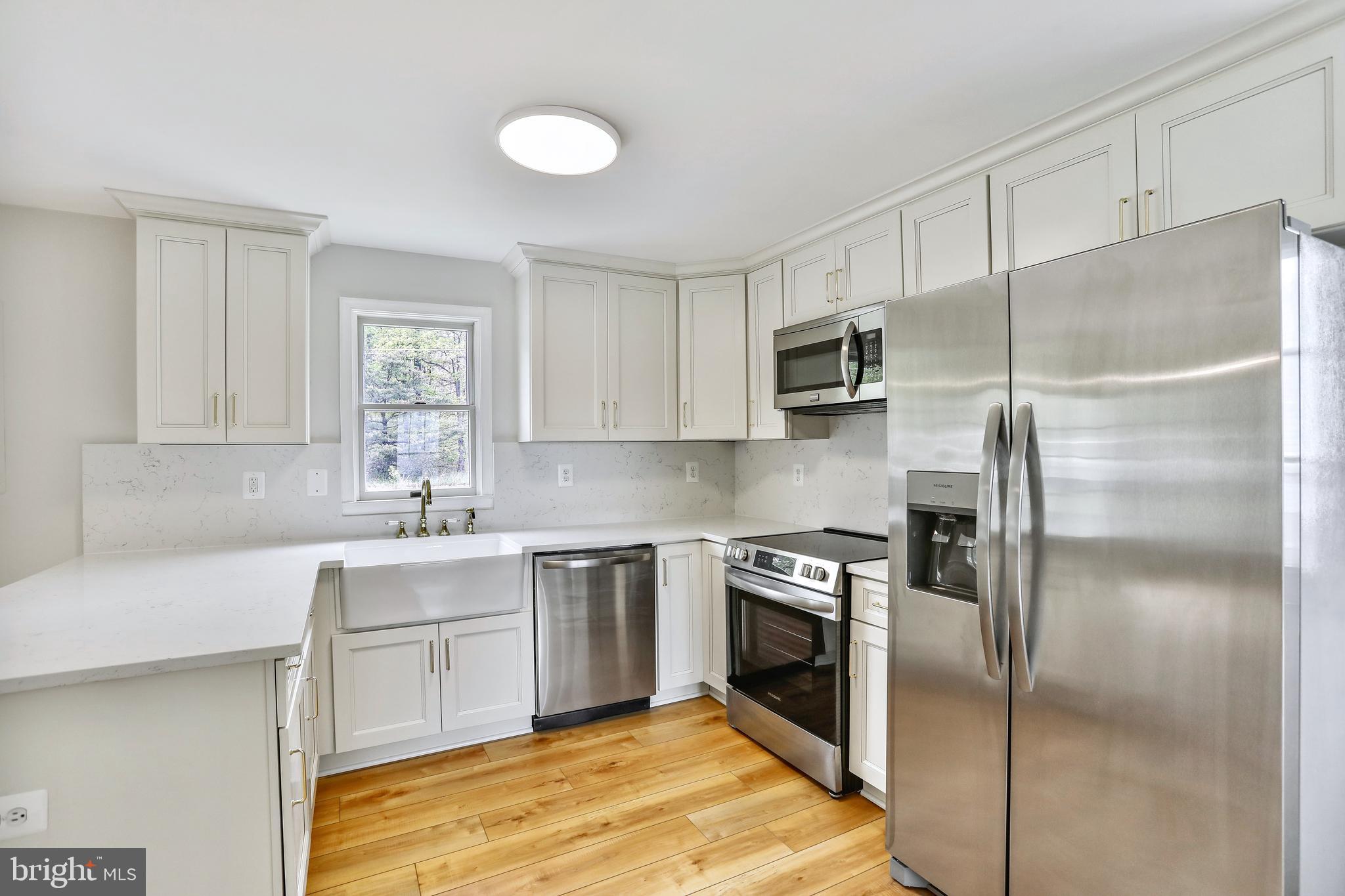 205 Lake Sever Dr