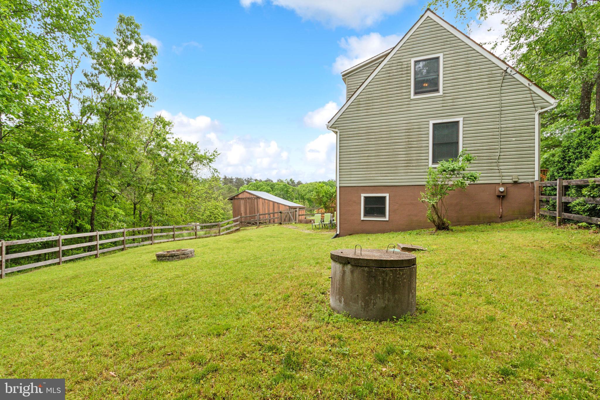 137 Grapevine Ct