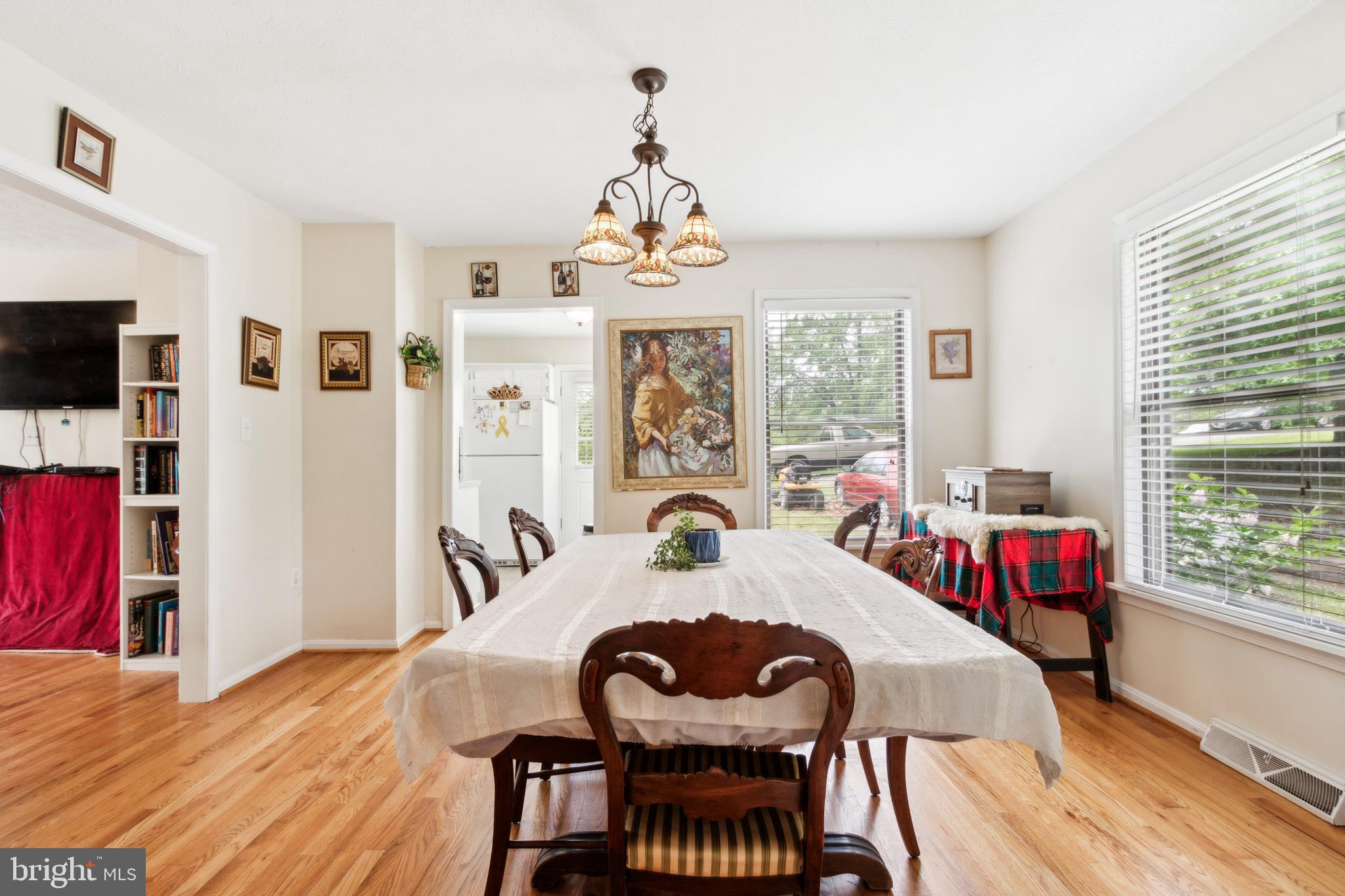 137 Grapevine Ct