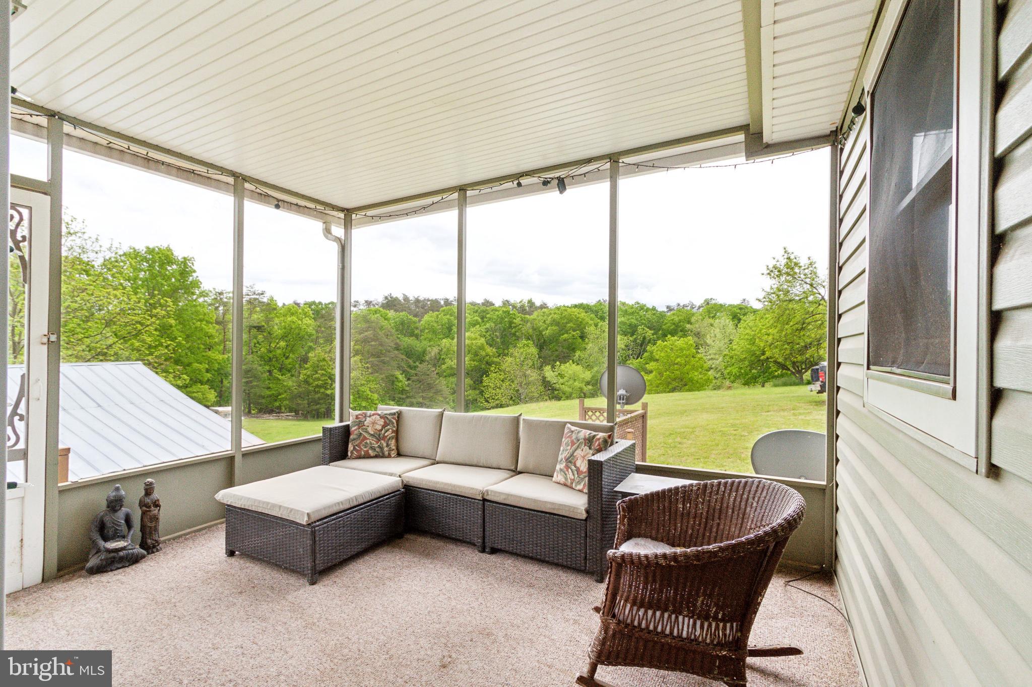 137 Grapevine Ct